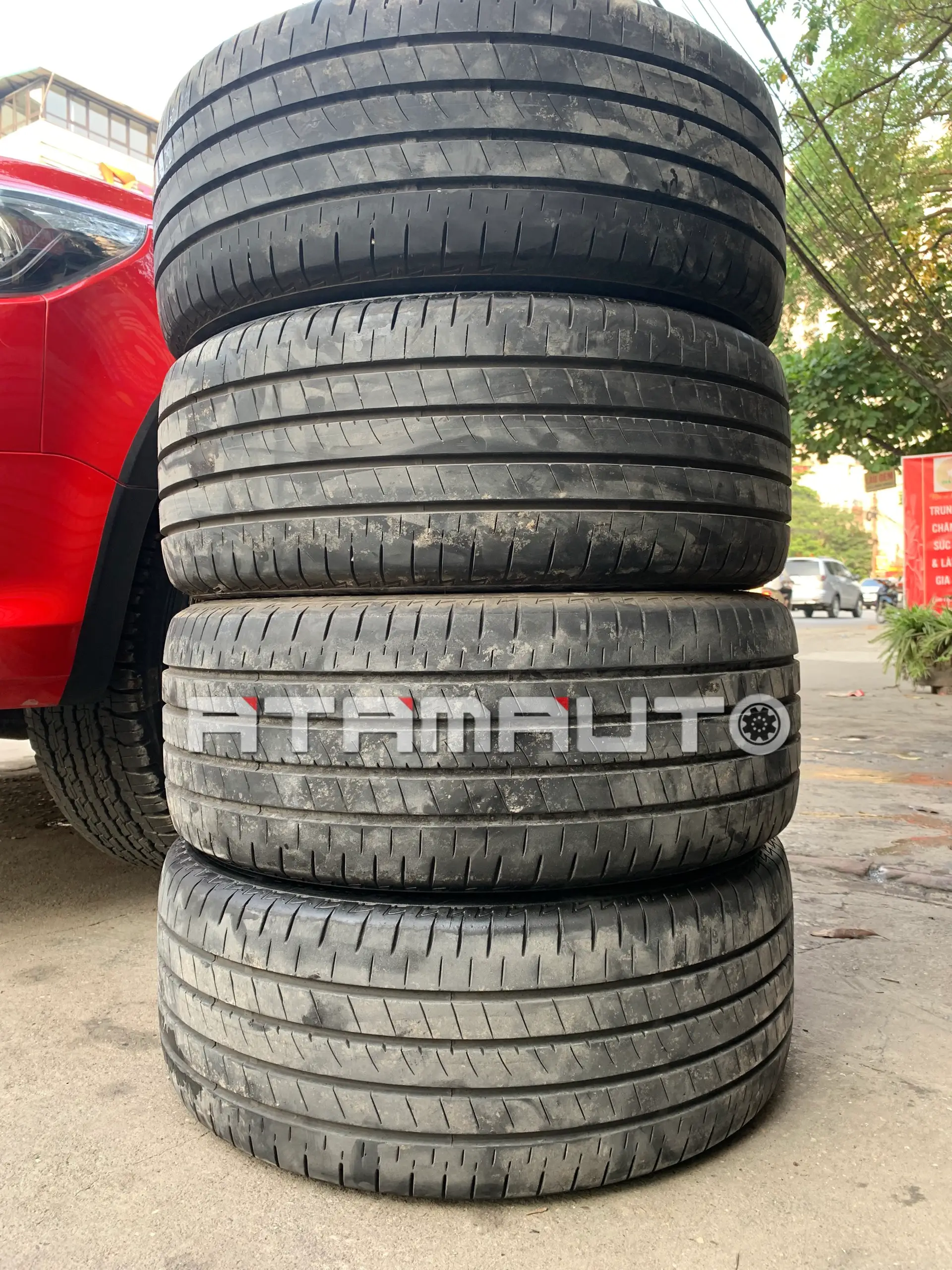 Mua lốp ô tô Bridgestone cũ