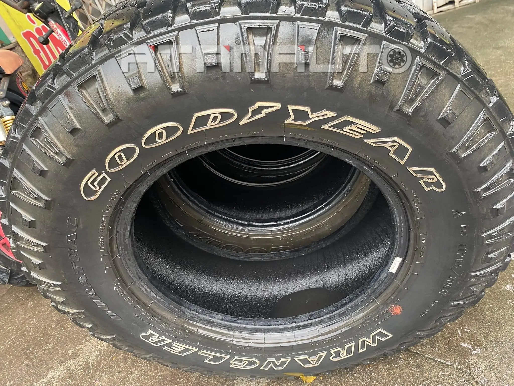 Mua lốp ô tô Goodyear cũ